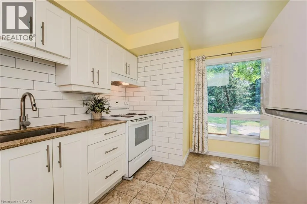 32 MOWAT Boulevard Unit# 25 #25