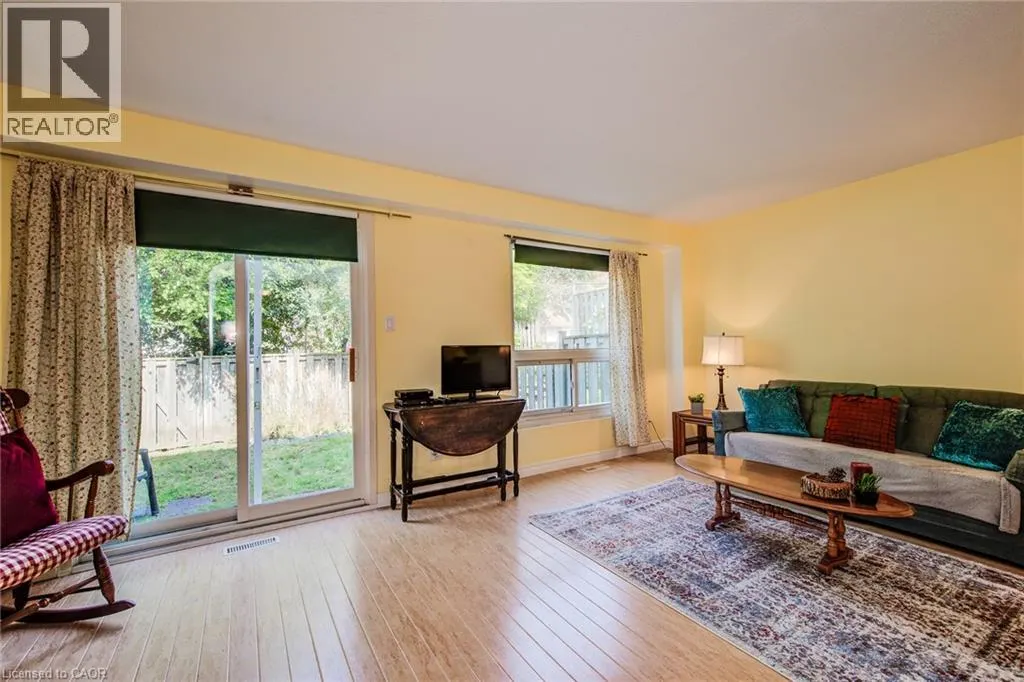 32 MOWAT Boulevard Unit# 25 #25