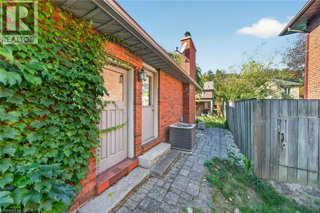 14 COTTONWOOD Court