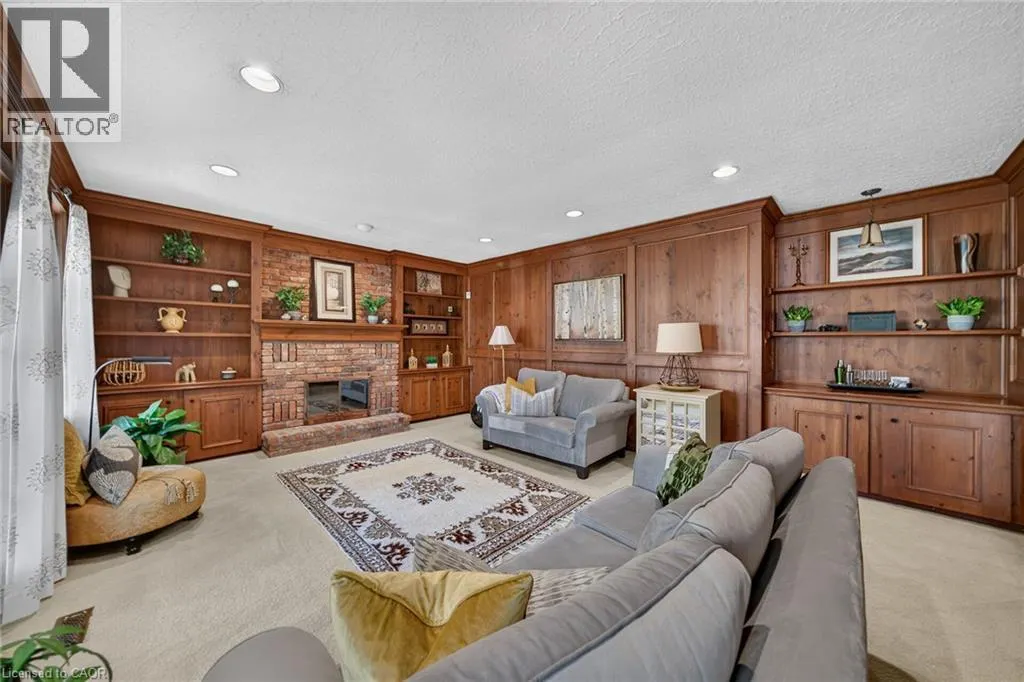 14 COTTONWOOD Court