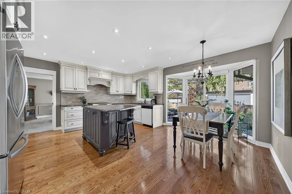 14 COTTONWOOD Court