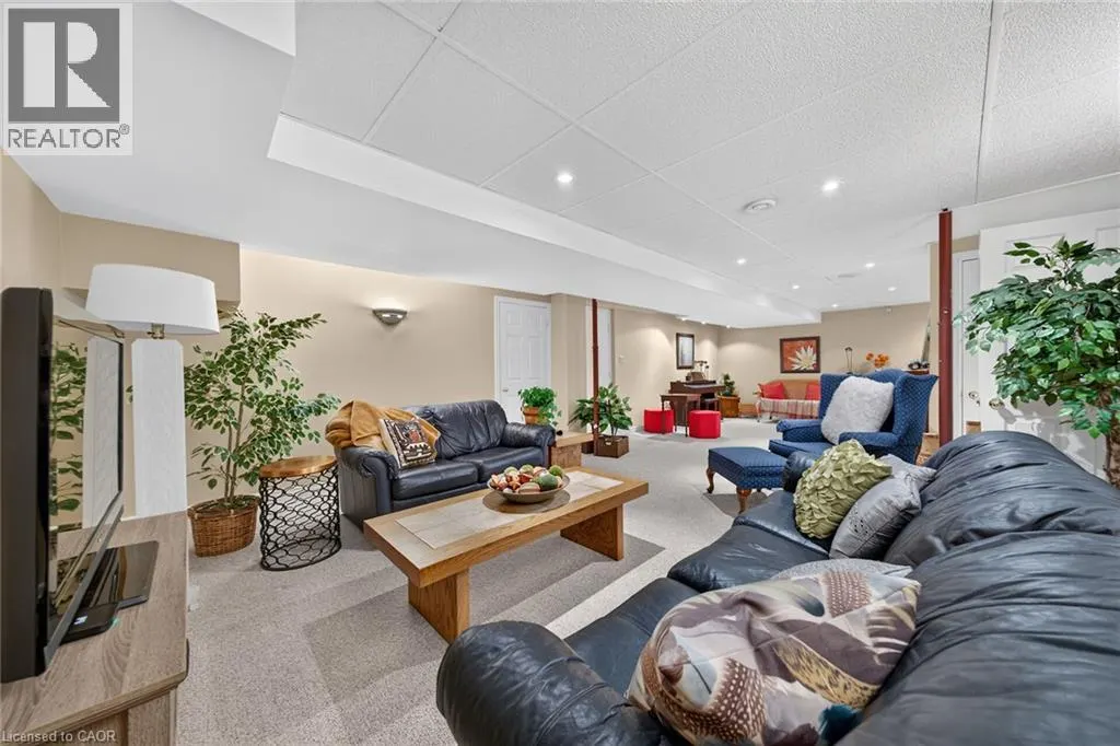 14 COTTONWOOD Court