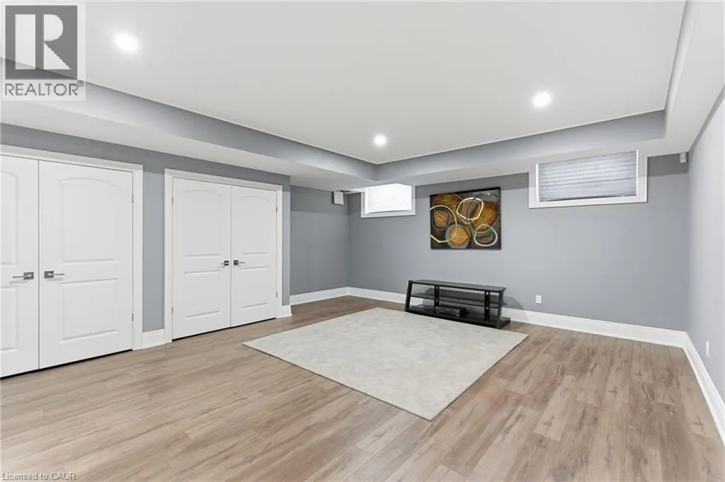 5 KRAMER Court