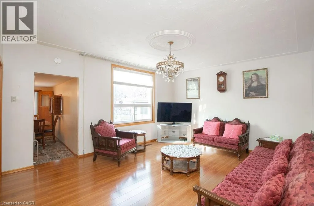 91 PEARL Street N