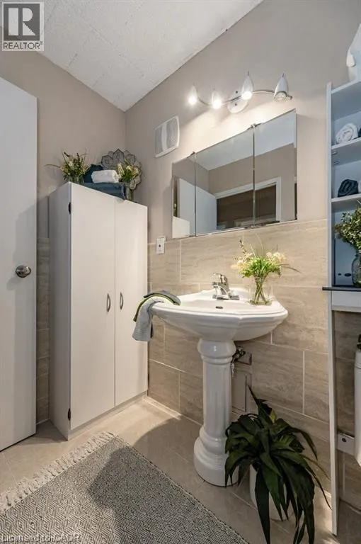 75 HAZELGLEN Drive Unit# 308 #308