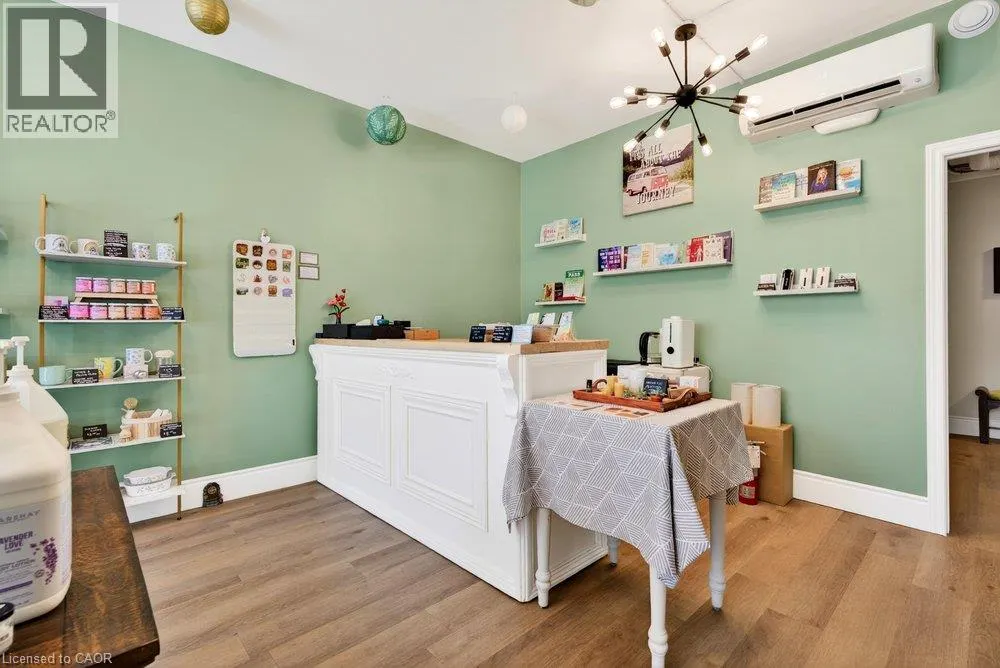 677 BARTON Street E Unit# Main #Main