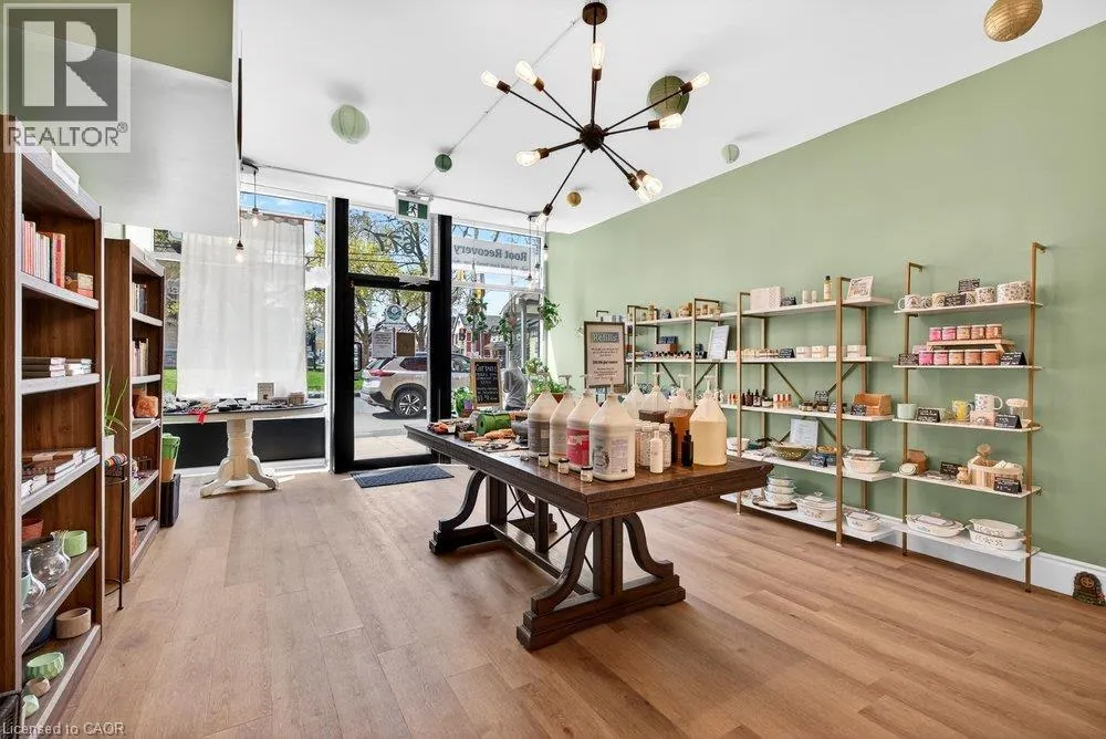 677 BARTON Street E Unit# Main #Main