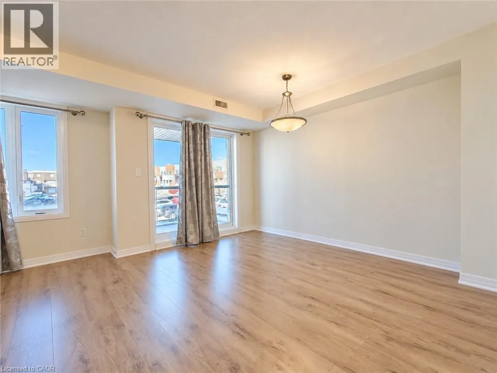 96 PROGRESS Crescent