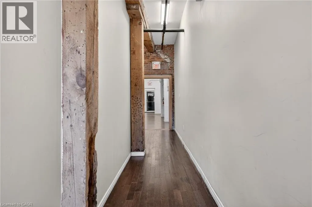 15 WELLINGTON Street N Unit# 201 #201