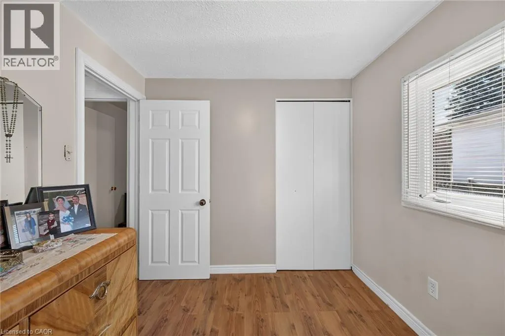 411 QUEEN VICTORIA Drive