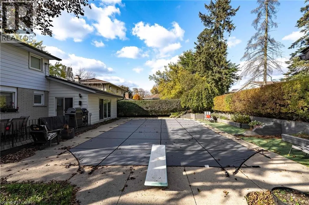 47 EASTWOOD Drive