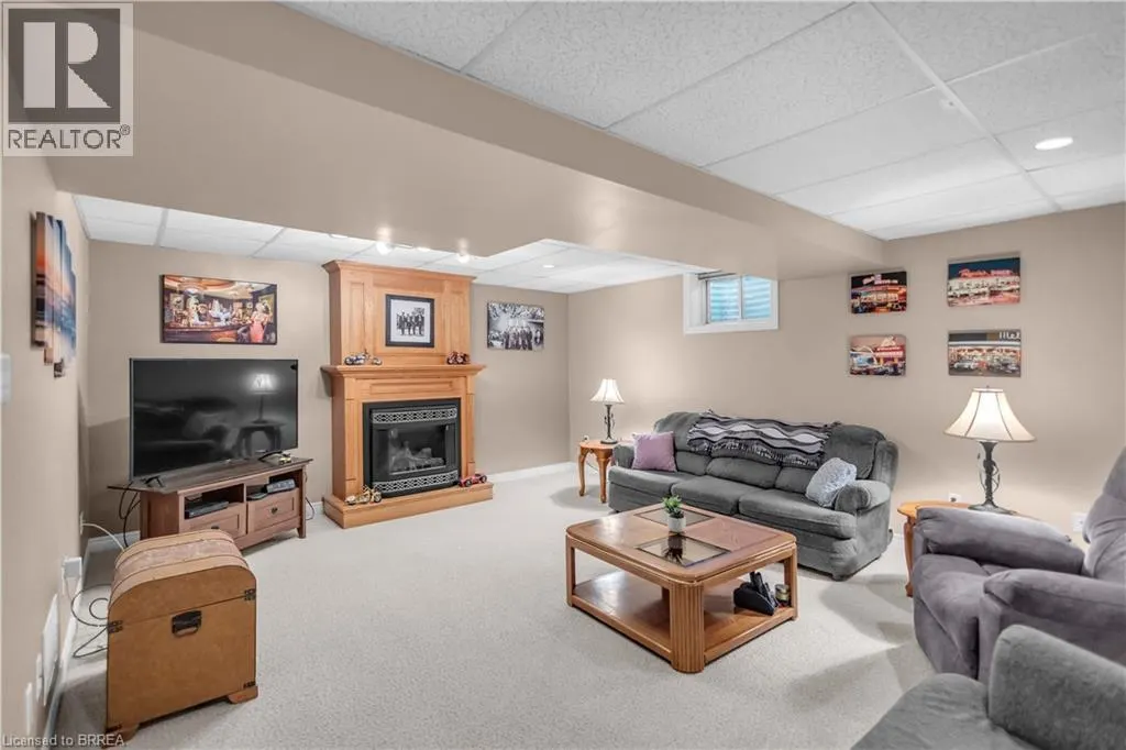 25 SUDDS Lane