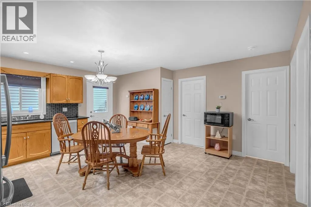 25 SUDDS Lane