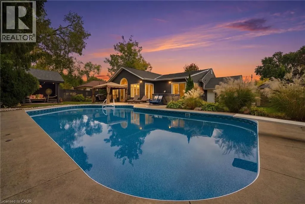 2101 EDINBURGH Drive