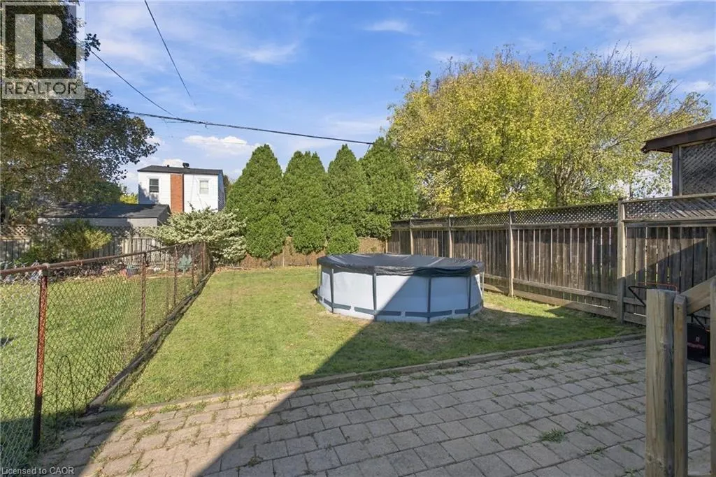 153 ALBANY Avenue