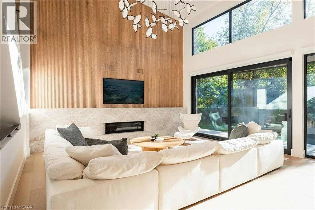 222 BURGUNDY Drive