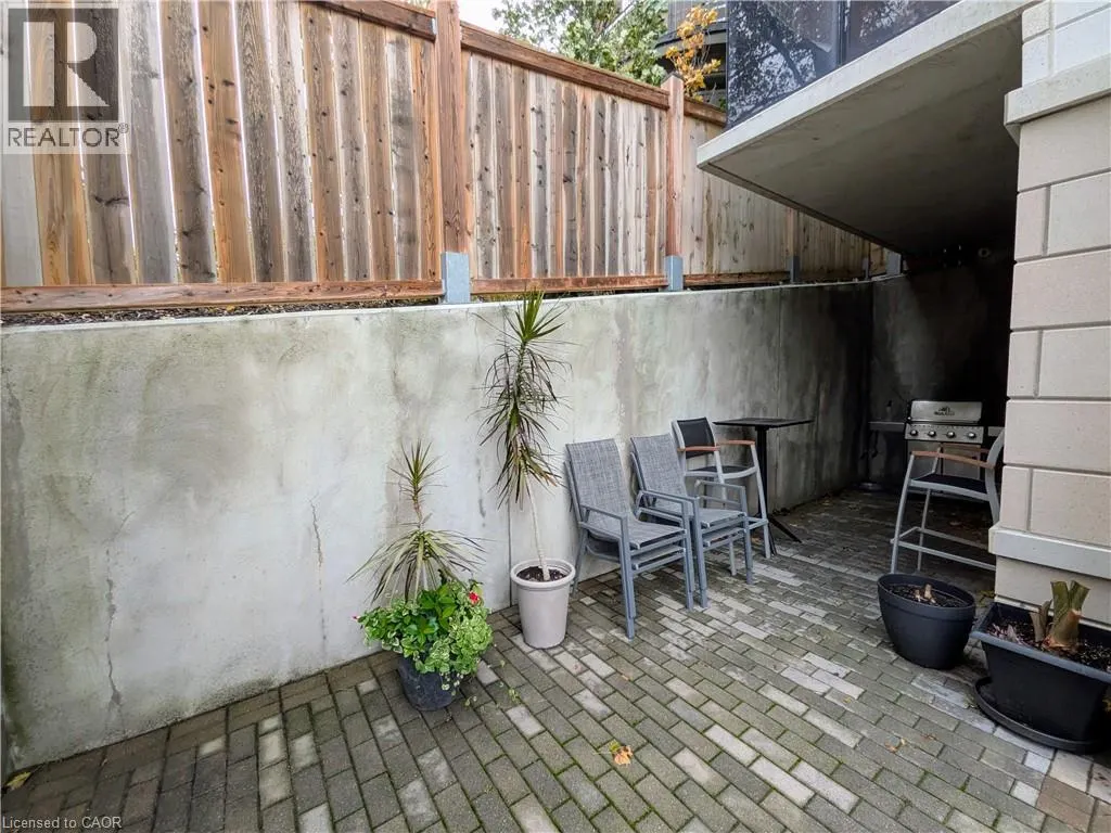 399 QUEEN Street S Unit# 608 #608