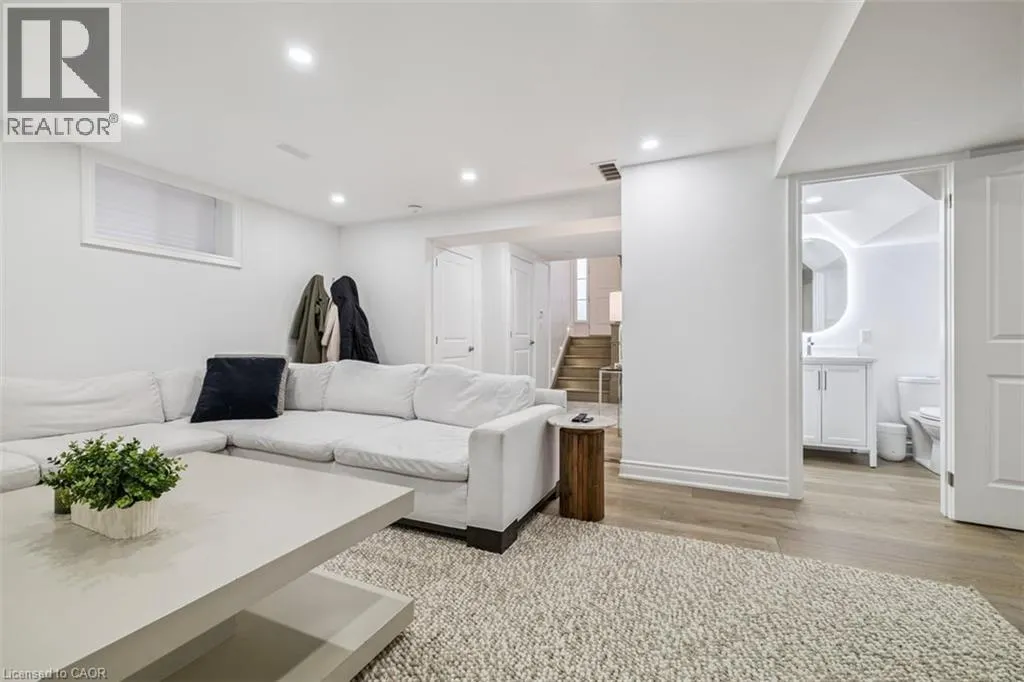 47 CIELO Court