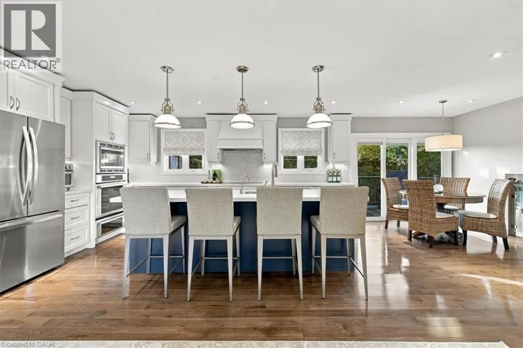 368 AURORA Crescent