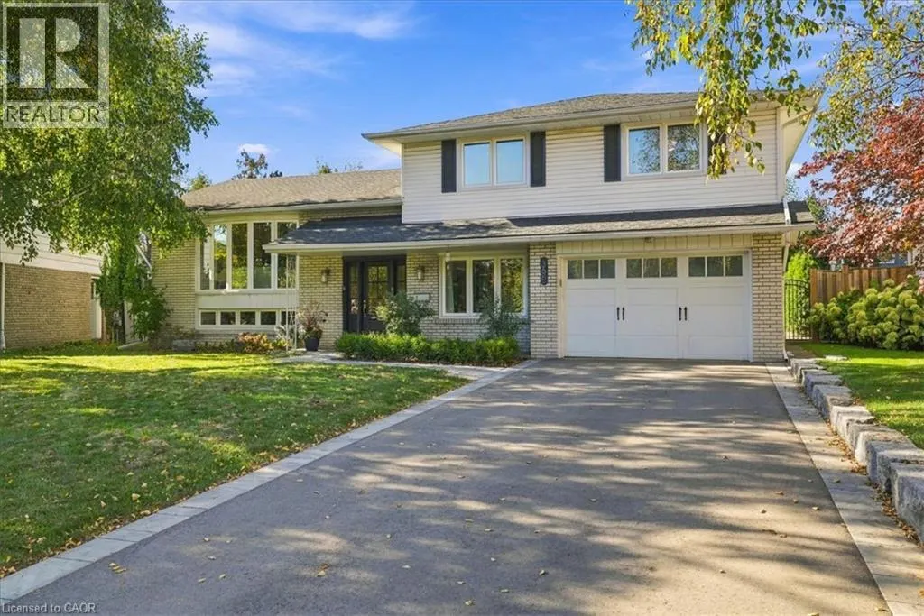 368 AURORA Crescent