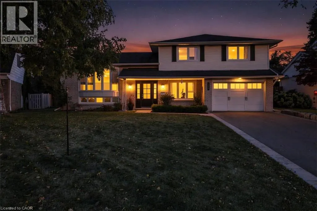 368 AURORA Crescent
