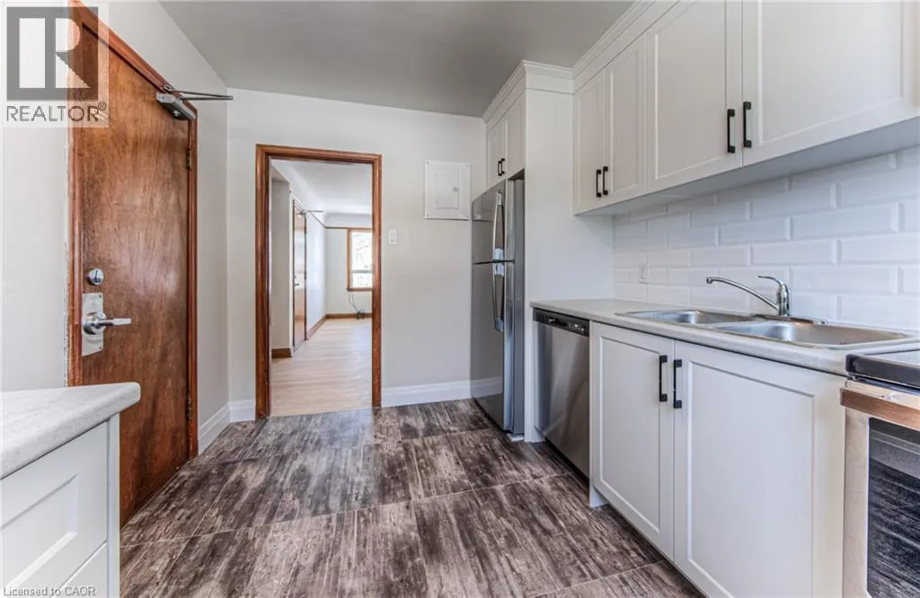 5 HEIMAN Street Unit# 2 #2