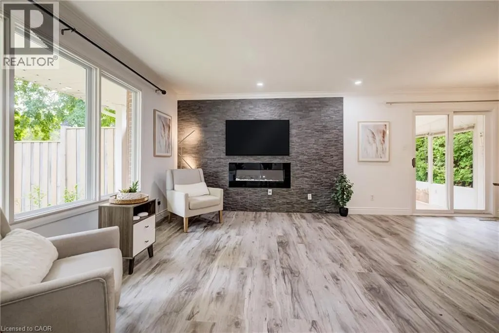 85 FOXHUNT Road