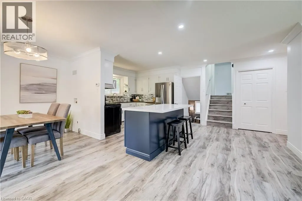 85 FOXHUNT Road
