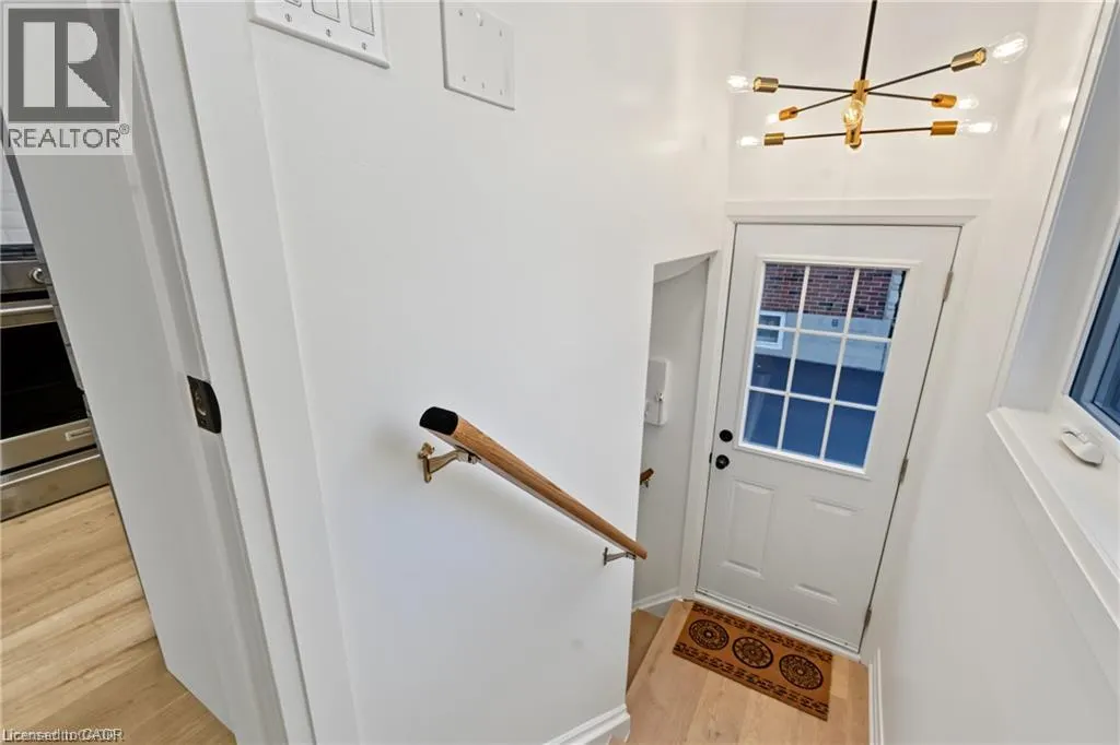 98 WISE Crescent