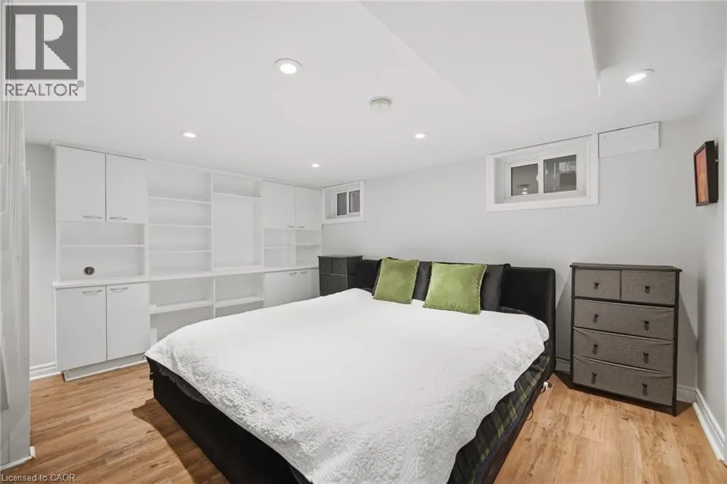 11 ROCK Avenue