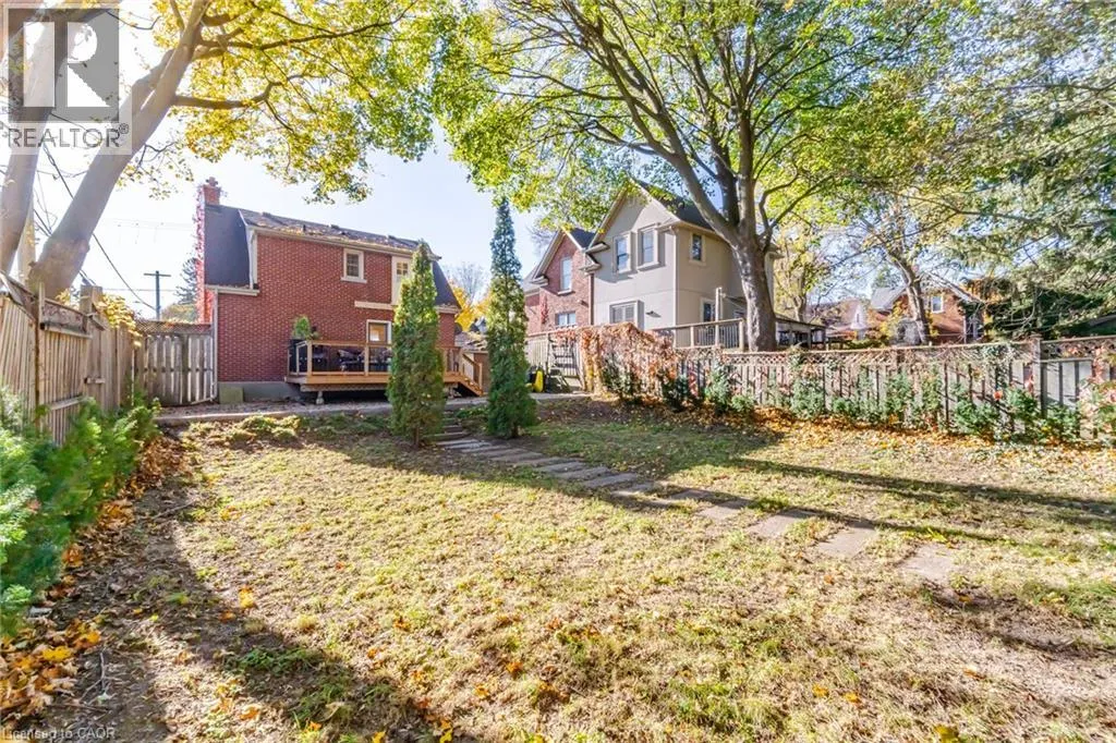 11 ROCK Avenue