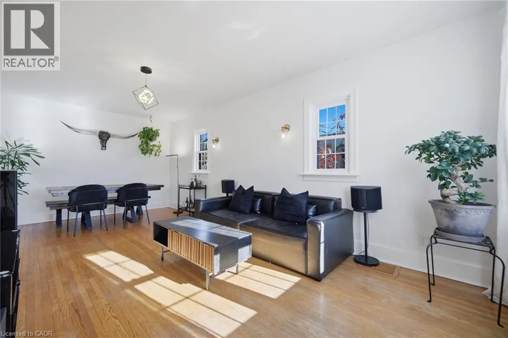 11 ROCK Avenue