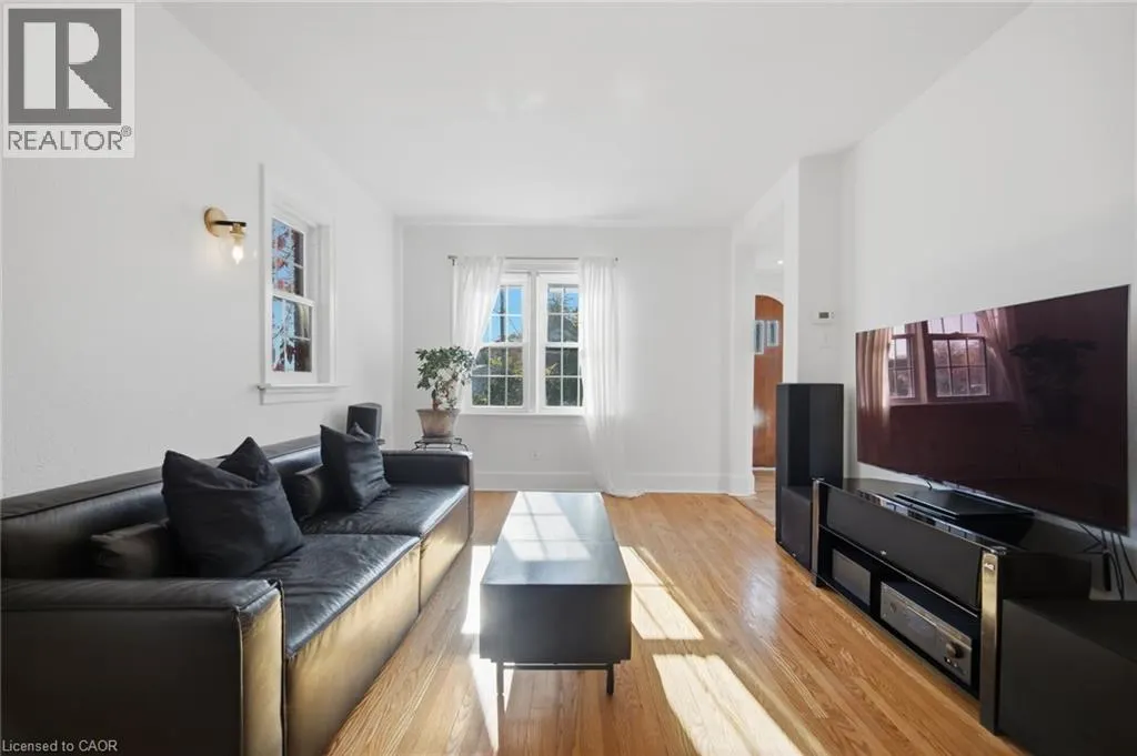 11 ROCK Avenue