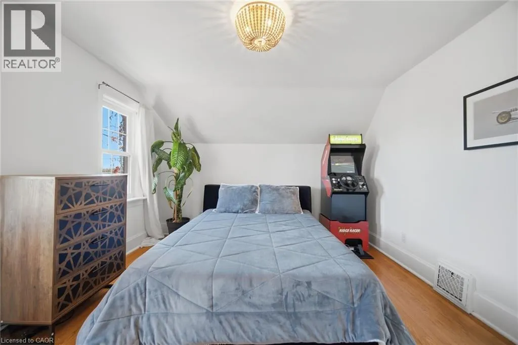 11 ROCK Avenue