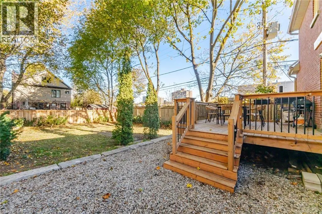 11 ROCK Avenue