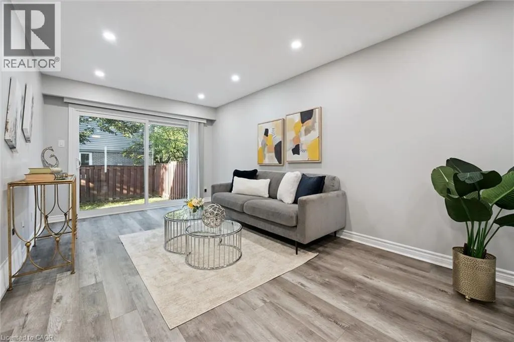 46 CEDARWOODS Crescent Unit# 20 #20