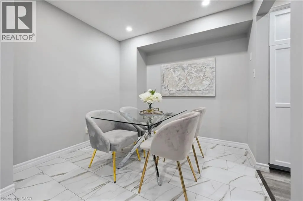 46 CEDARWOODS Crescent Unit# 20 #20