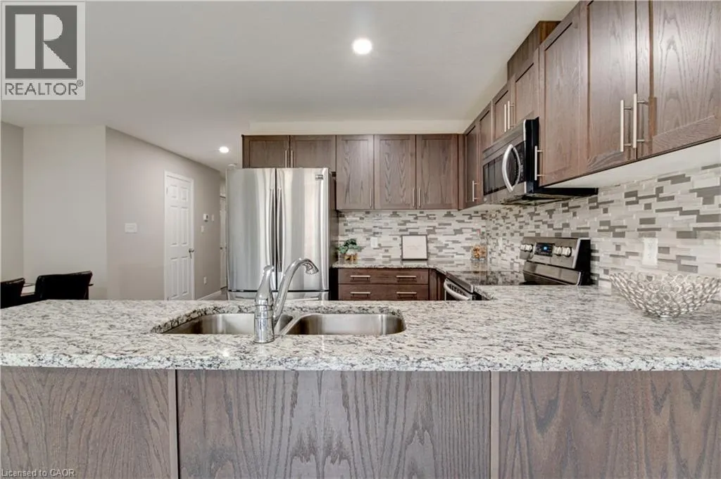 135 HARDCASTLE Drive Unit# 107 #107