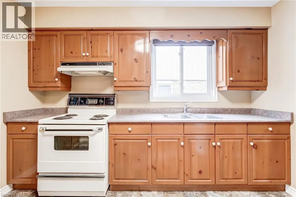 2713 ANDORRA Circle
