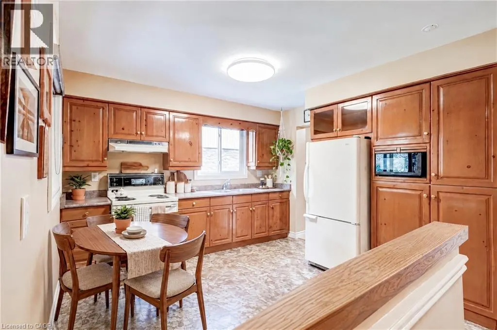 2713 ANDORRA Circle