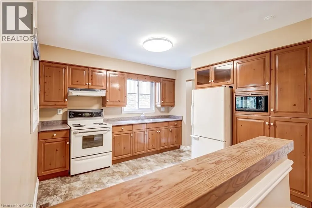 2713 ANDORRA Circle