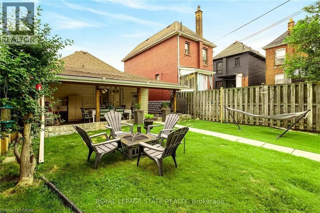 66 BEECHWOOD Avenue