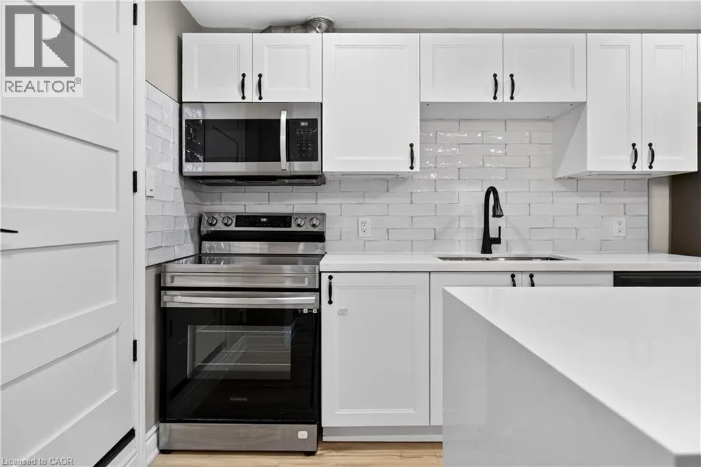 592 ABERDEEN Avenue Unit# 1 #1