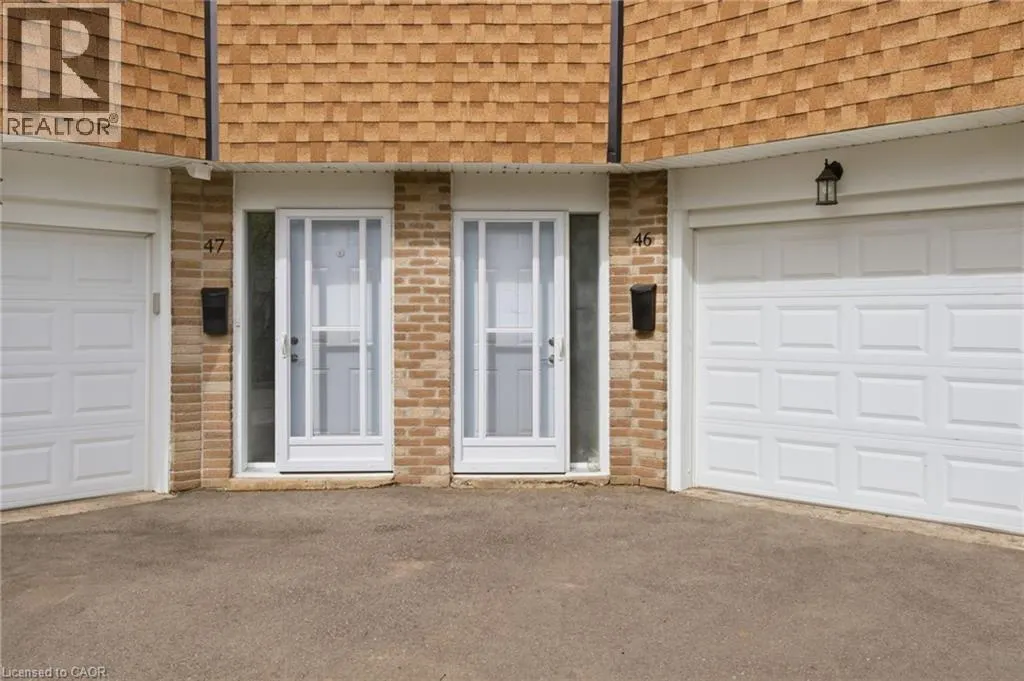 60 ELMSDALE Drive Unit# 46 #46