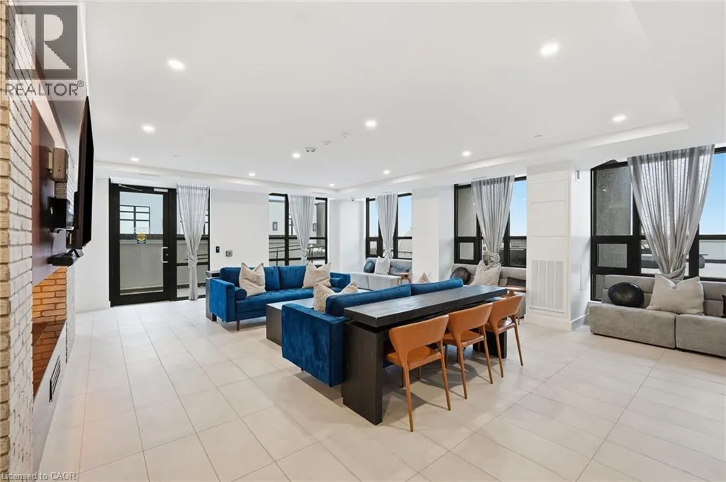 461 GREEN Road Unit# 206 #206