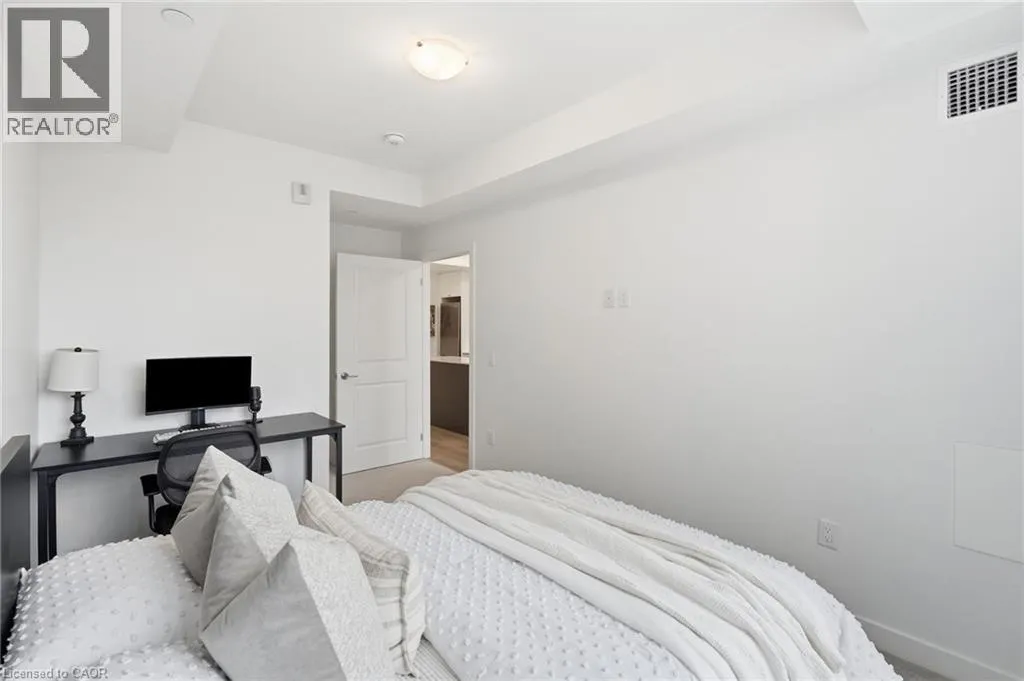461 GREEN Road Unit# 206 #206