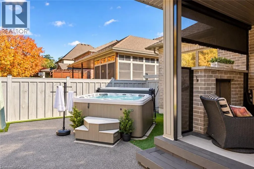66 WAVERLEY Drive
