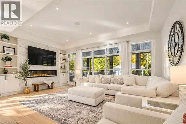 66 WAVERLEY Drive