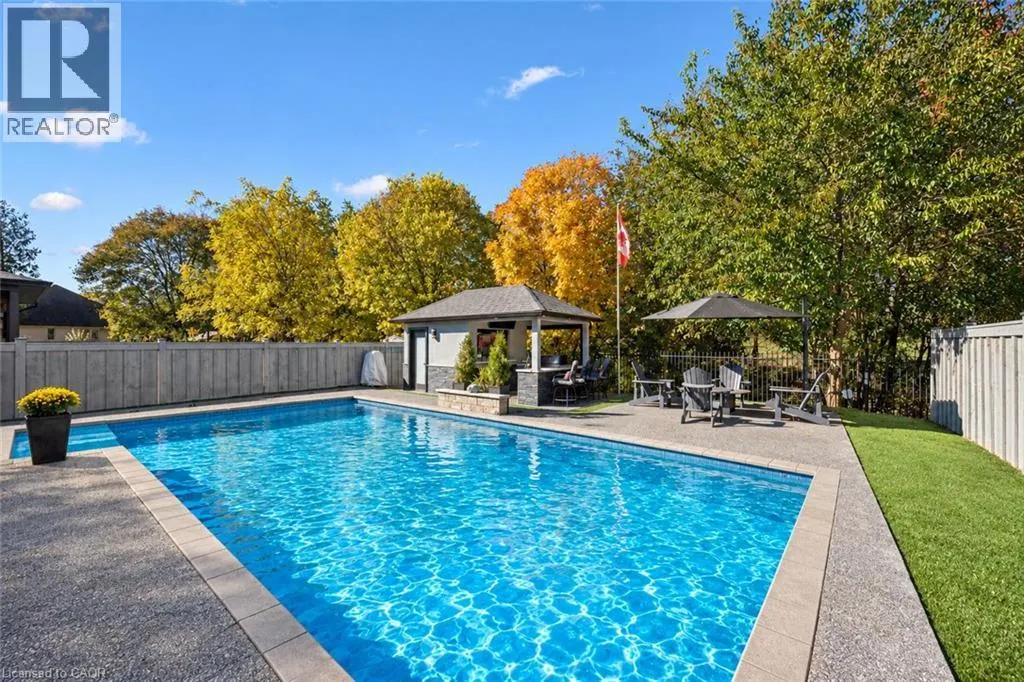 66 WAVERLEY Drive