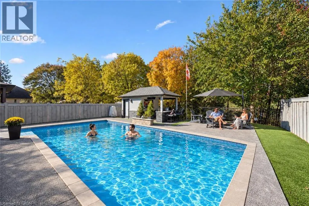 66 WAVERLEY Drive